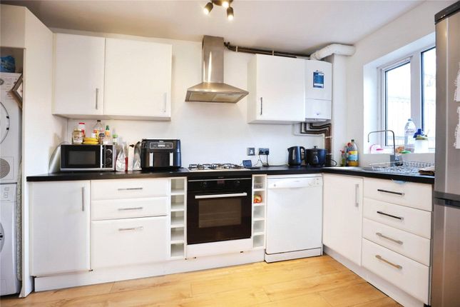 3, Frensham Close, Oxfordshire photo 3