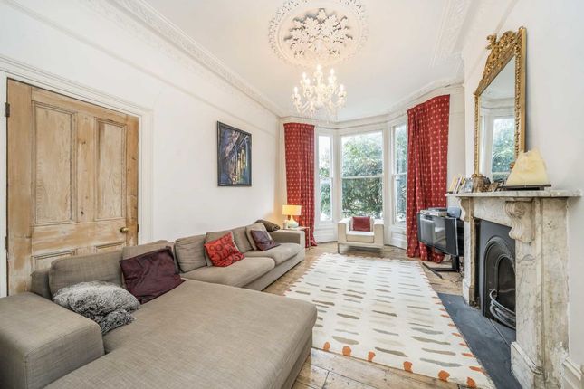 Property for sale in Amhurst Road, London