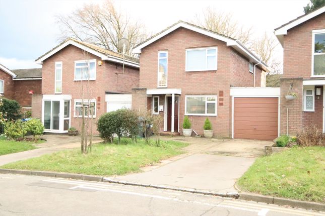 Link-detached house to rent in Stambourne Way, Upper Norwood