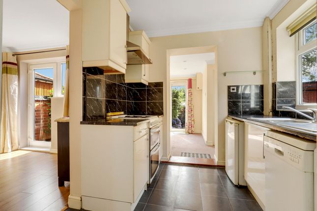 8 Park Avenue, Nottingham photo 2