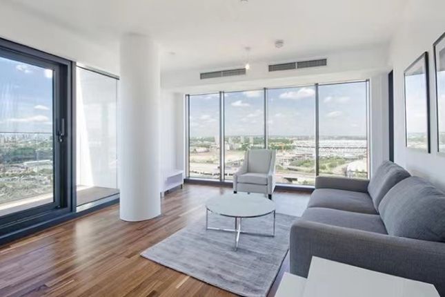 Flat for sale in 90 High Street, Stratford