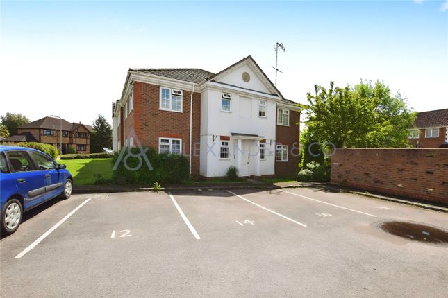 Flat to rent in St Giles Lodge, Kingfisher Way, Bicester, Oxfordshire