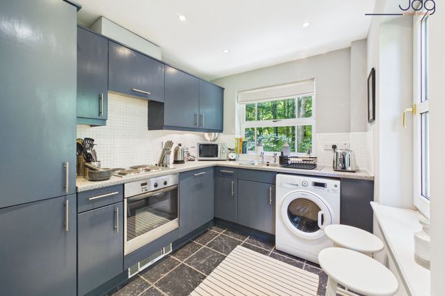 8 St. Andrews Close, Lancaster photo 2