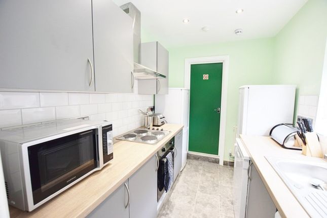 Room 5 93 Leman Street, Derby photo 3