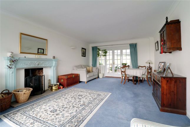 7 Clixby Lane, Barnetby photo 3