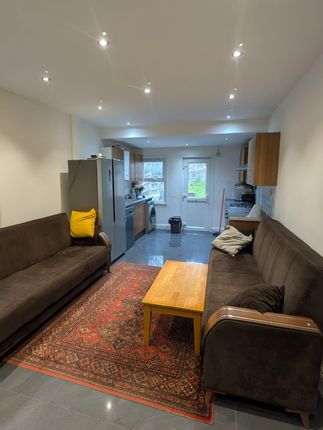 Manor Road, Leyton photo 3