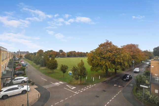 2-bed flat on 9, Gunners House, Shoeburyness, £300,000
