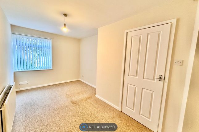 Deans Close, Whickham Whickham, Newcastle Upon Tyne photo 4