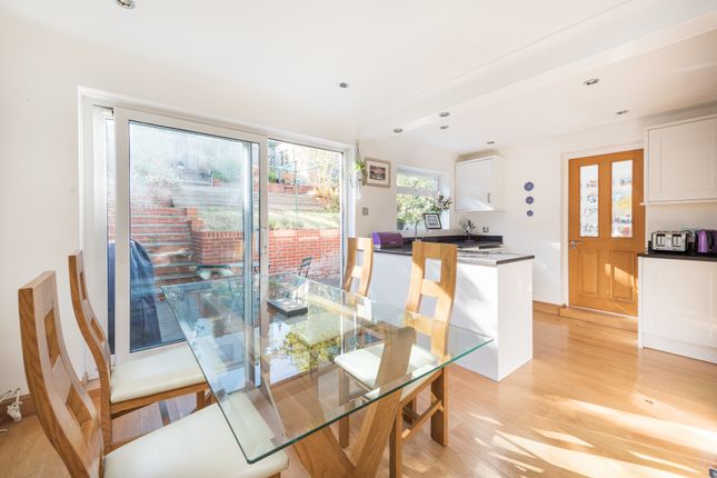 30, Valleyfield Road, London photo 3