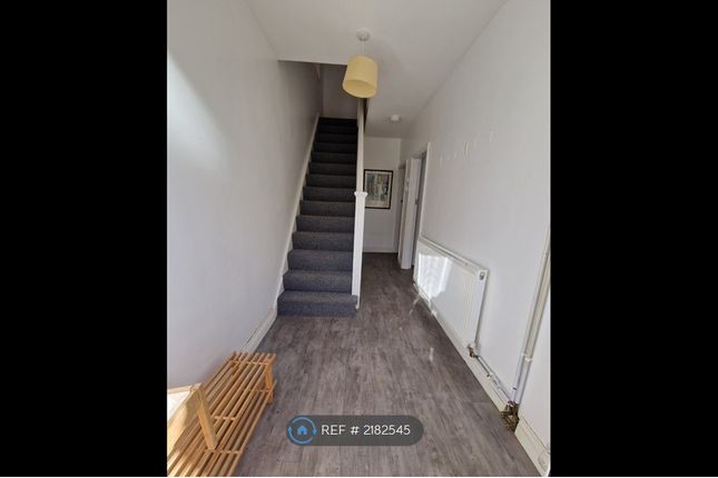 Detached house to rent in Macaulay Street, Leicester