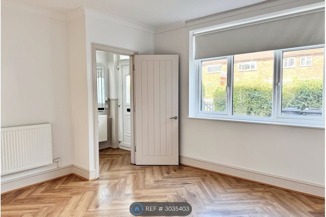 Petersham Gardens, Orpington photo 3