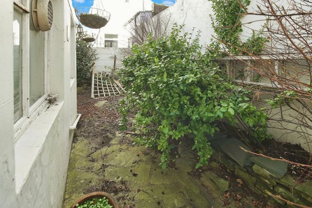 Terraced house for sale in Victoria Street, Brighton
