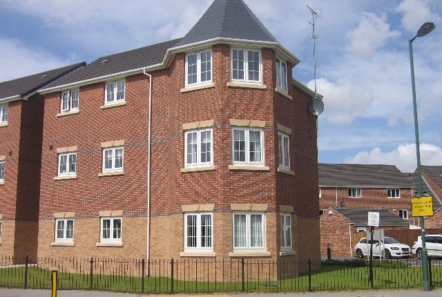 Thumbnail Flat to rent in Linn Park, Kingswood, Hull