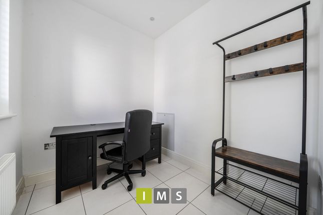 28 Williams Road, Bicester photo 3