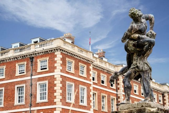 9 Mansion House, Trent Park, London photo 3