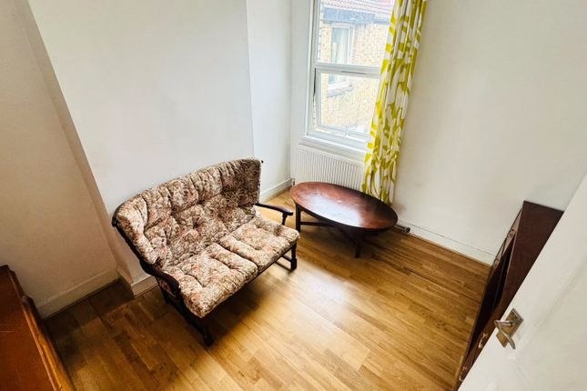 101, Rosslyn Crescent, 101, Harrow, London photo 4