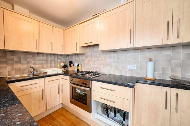 52, Brook Drive, Harrow photo 4