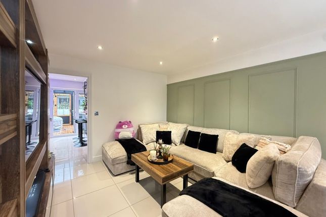 4 Hickory Court, Pontefract photo 5
