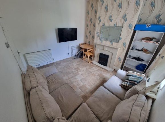 Terraced house to rent in Grafton Street, Hull, Kingston Upon Hull