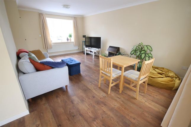 51, Buckingham Road, Chippenham photo 3