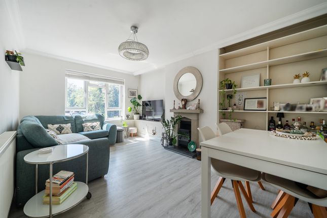 4, Sussex Lodge, Courtlands, Maidenhead photo 3