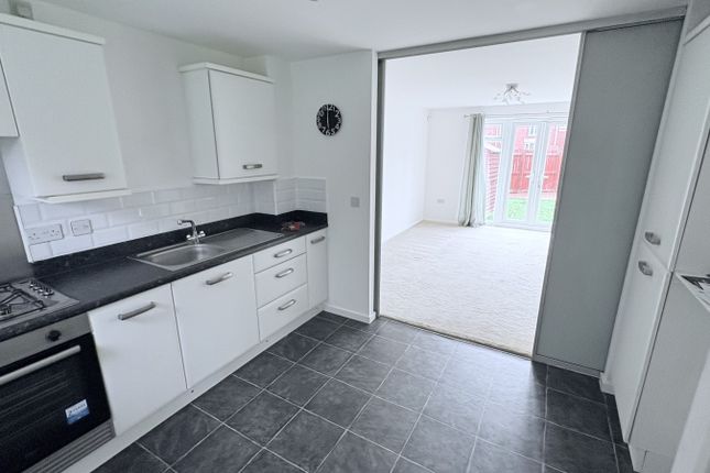 49 Thirlmere Way, Hull photo 2