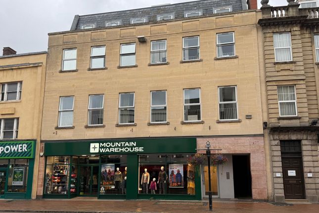 1-bed flat on 7 Churchill Court, Taunton, £1,100/mo