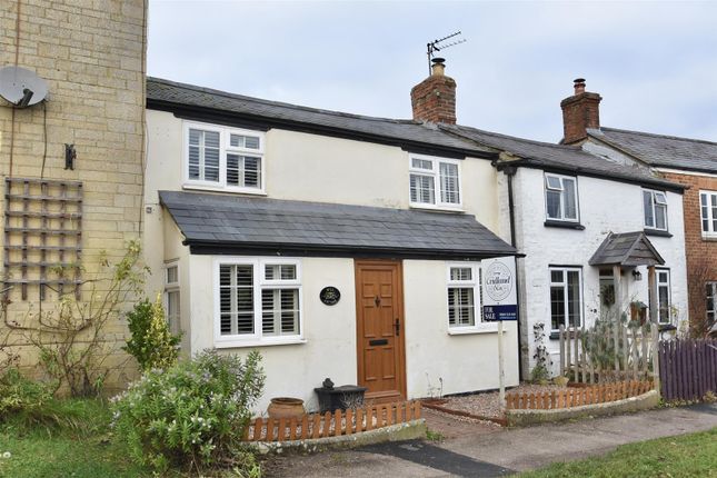 Thumbnail Cottage for sale in Enstone Road, Middle Barton, Chipping Norton