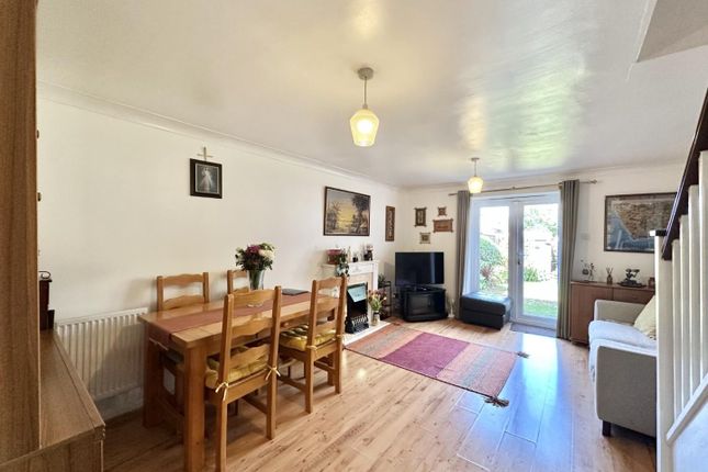 5, Tollgate Drive, Hayes photo 4