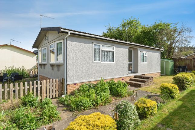 2-bed caravan on 6, New Orchard Park, Ely, £100,000