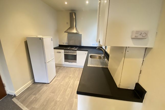 Flat 6 144-148, Whetstone House, Wirral photo 2