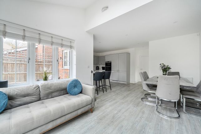 10, St. Legers Way, Reading photo 4