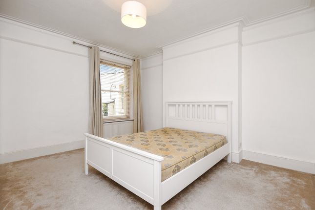 Honeybourne Road, London photo 4