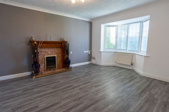 Kenmore Drive, Woodhall Spa photo 2