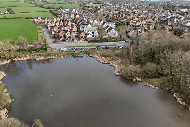 25, Lakeview Manor, Newtownards photo 2
