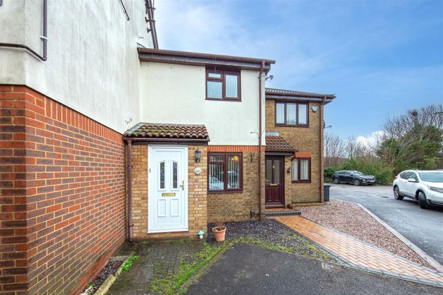 Thumbnail Terraced house for sale in Readers Close, Dunstable, Bedfordshire