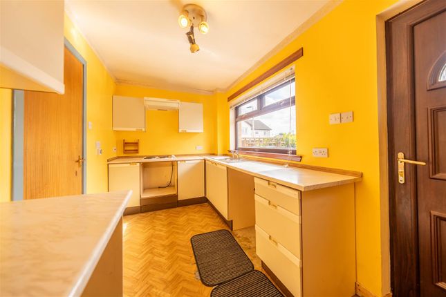 14, Graham Court, Perth photo 4