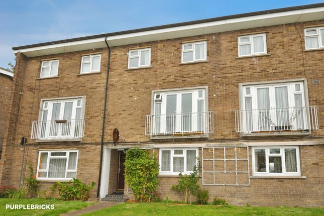 2-bed flat on St. Botolphs Crescent, Lincoln, £110,000