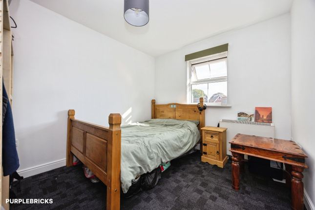 37, Edward Street, Aldershot photo 4
