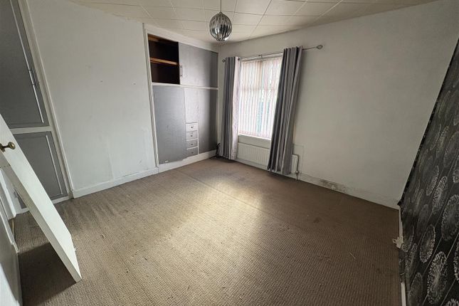 75, First Street, Bradford photo 4