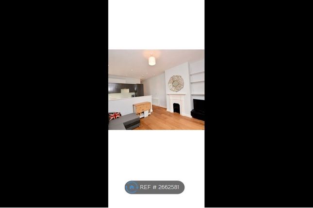 Flat, Feltham Avenue, East Molesey photo 3