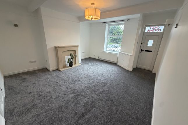 29, Gincroft Lane, Bury photo 5