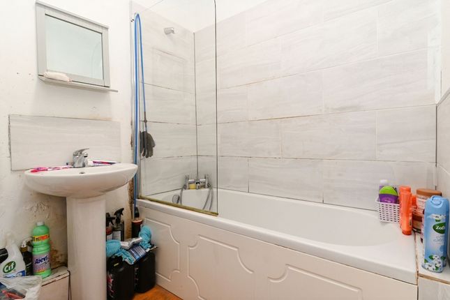 39 Waterloo Road, Manchester photo 4