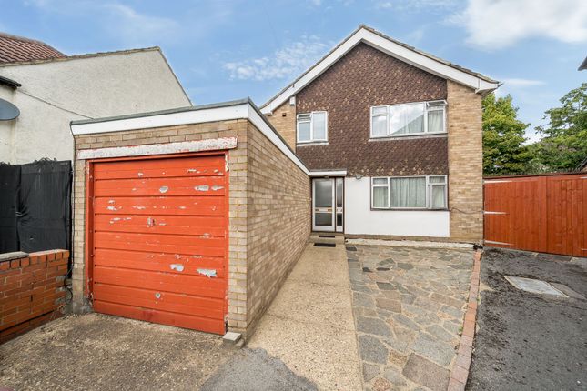 3-bed house on 11a Stoneyfields Gardens, Edgware, £640,000
