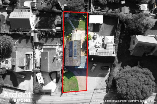 Mondeor Steeple Road, Chelmsford photo 2