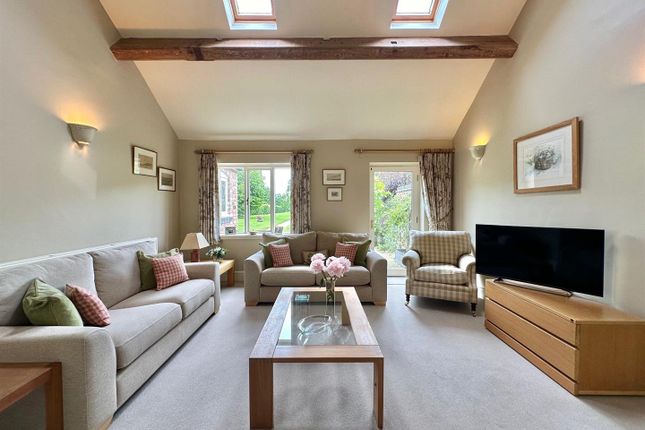 3, Oak Farm Long Lane, Tarporley photo 2