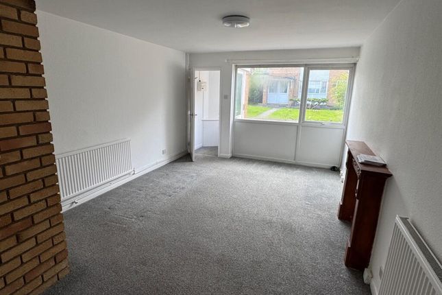 38, Campion Walk, Leicester photo 2