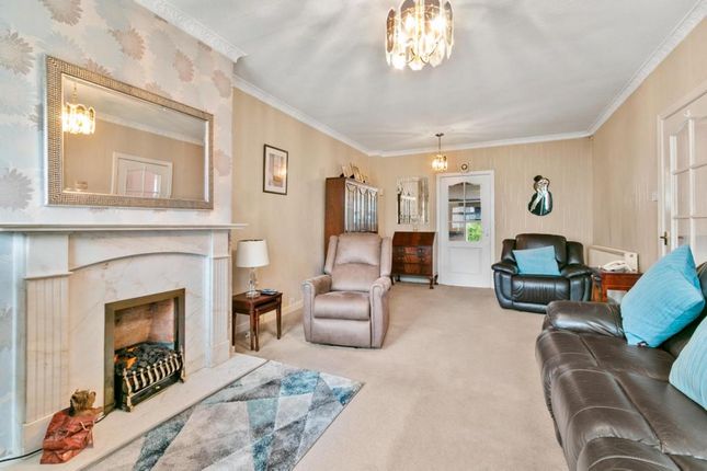 18, Netherplace Road, Glasgow photo 4