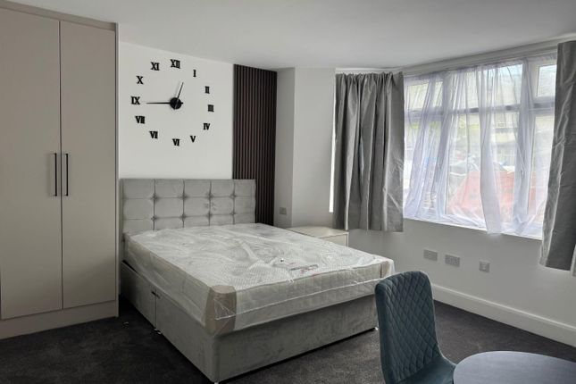 Bedroompinner.Jpg