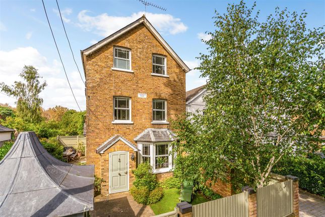 Detached house for sale in Cheapside Road, Ascot